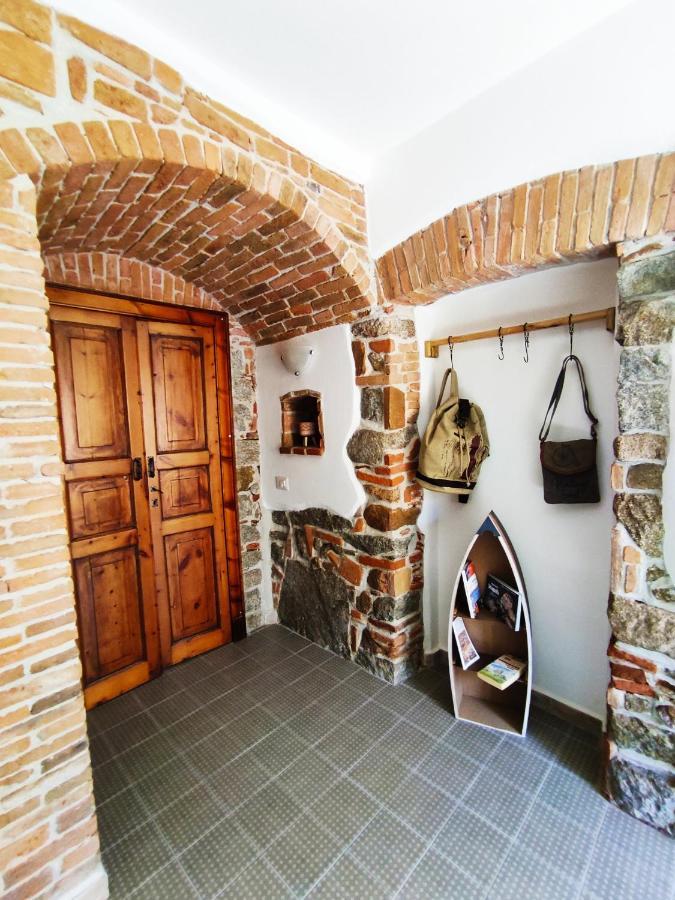 Su SKUSORGIU Apartment Tortoli Bagian luar foto