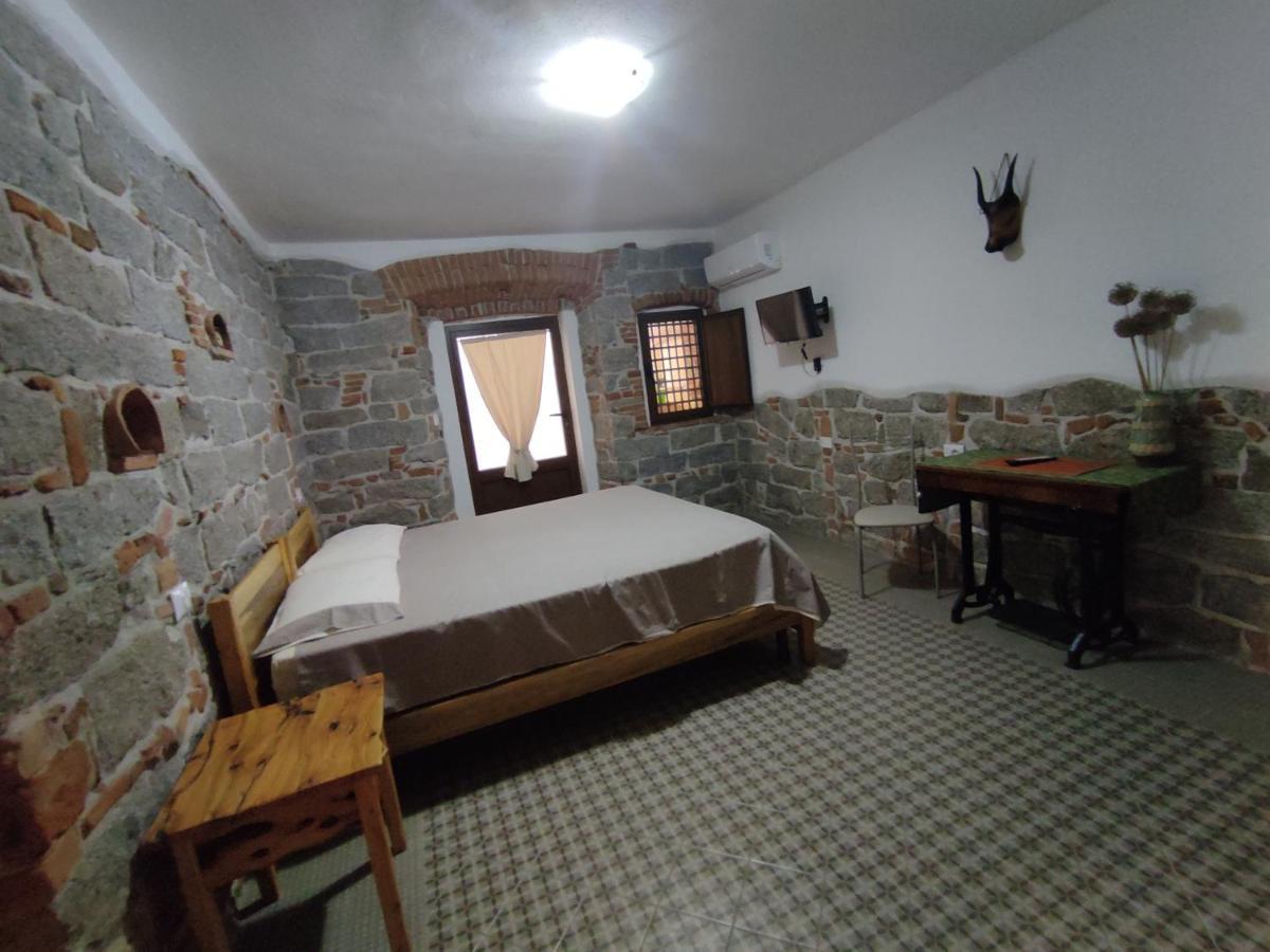 Su SKUSORGIU Apartment Tortoli Bagian luar foto